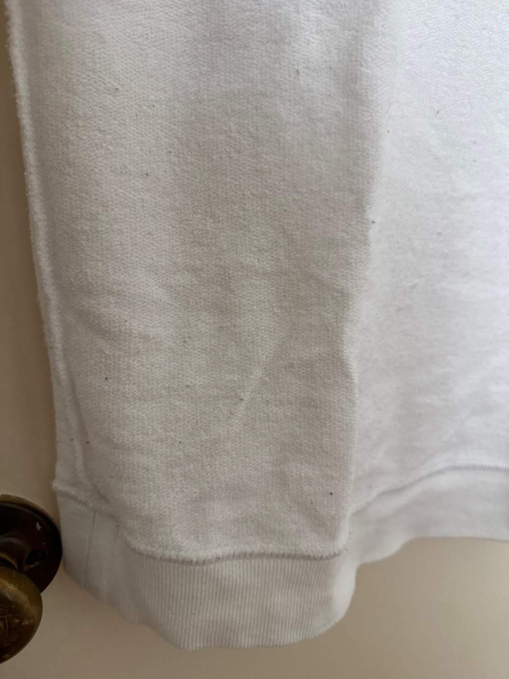 H&M black and White V-Neck sweater - Picture 7 of 7